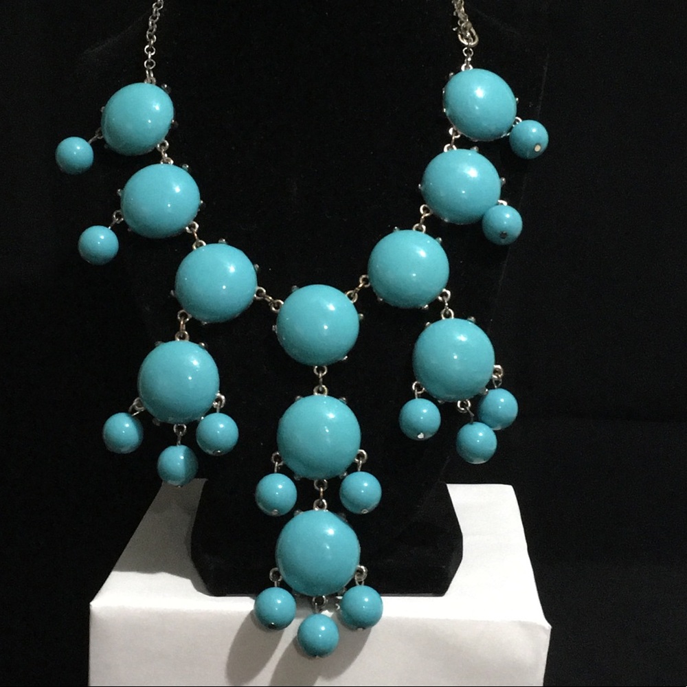 Turquoise beaded necklace